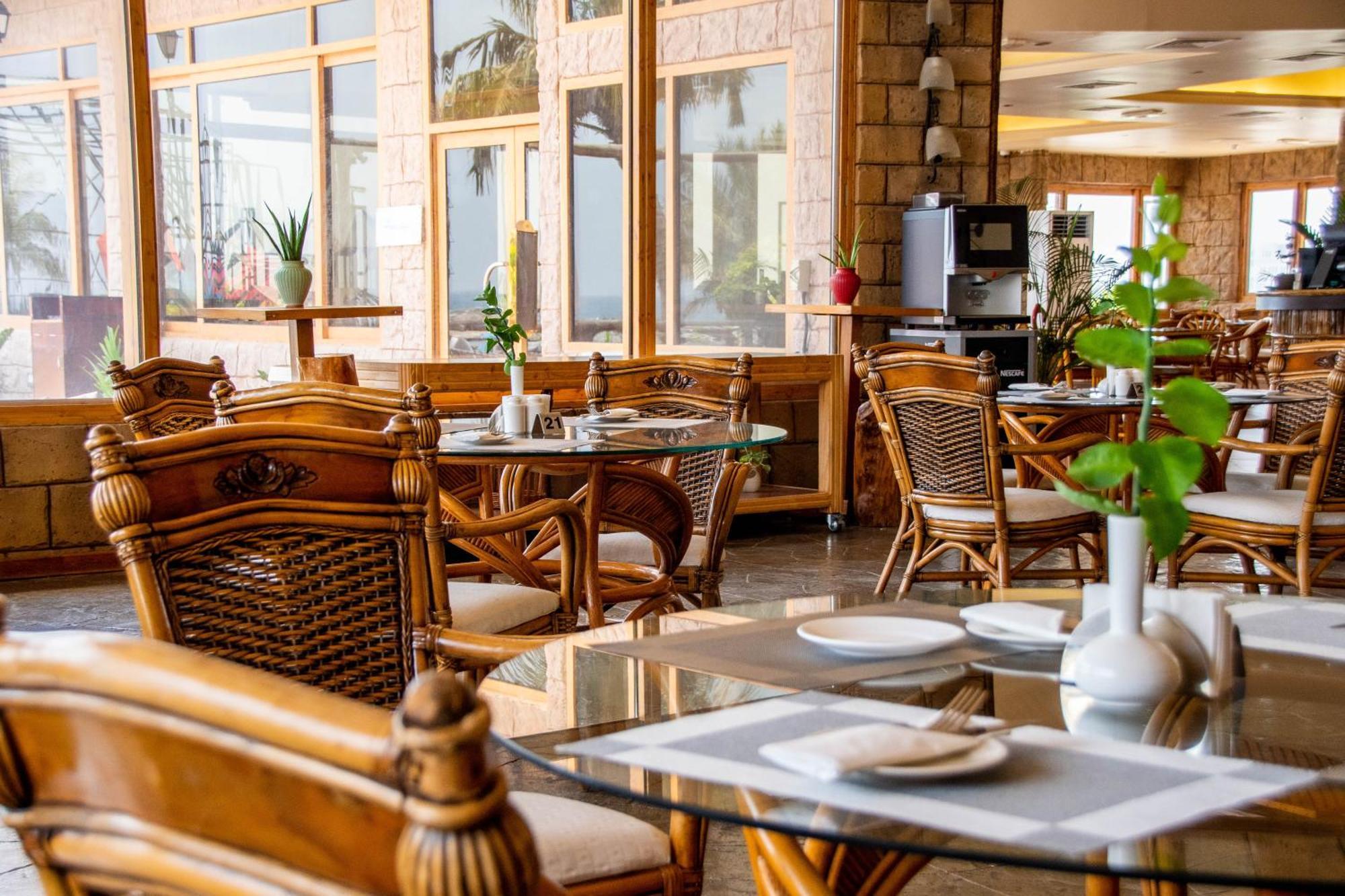 Sandy Beach Hotel & Resort Al Aqah Extérieur photo