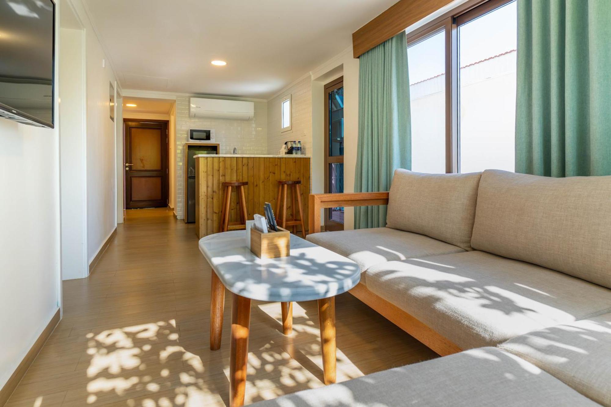 Sandy Beach Hotel & Resort Al Aqah Extérieur photo